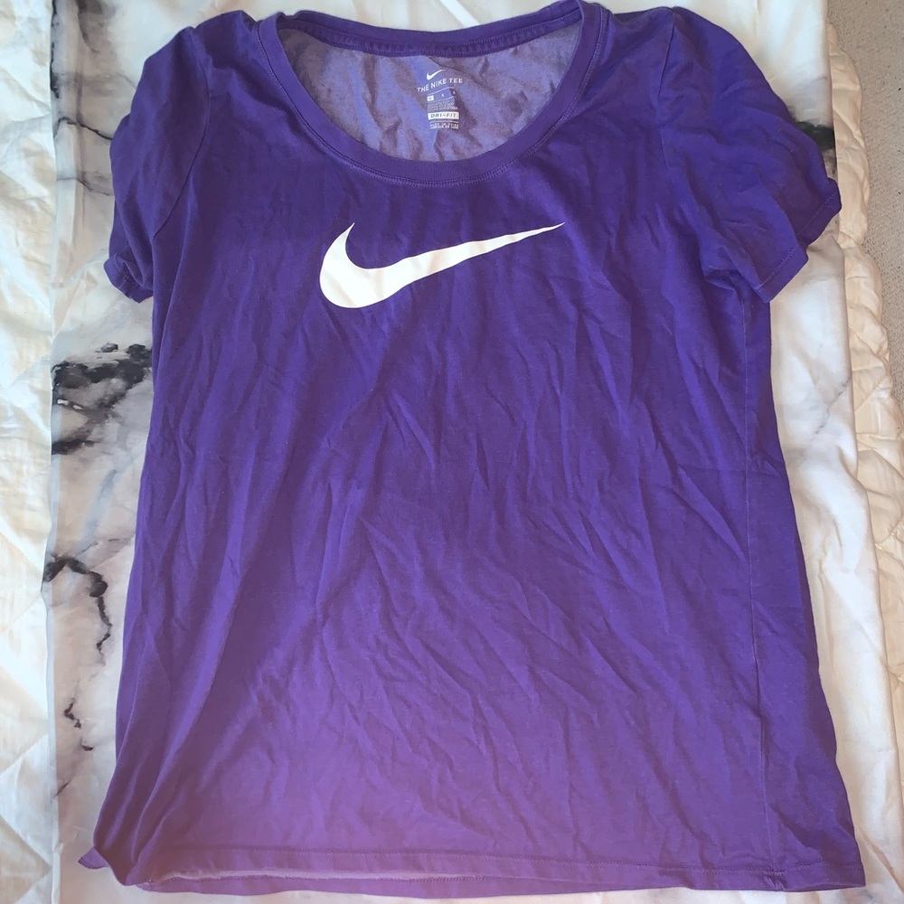 Large Nike tee